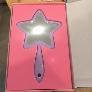 Jeffree star mirror